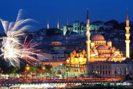 🎄✨ تور ویژه سال نو میلادی و کریسمس 2025 – استانبول با کهن دیار ✨🎄