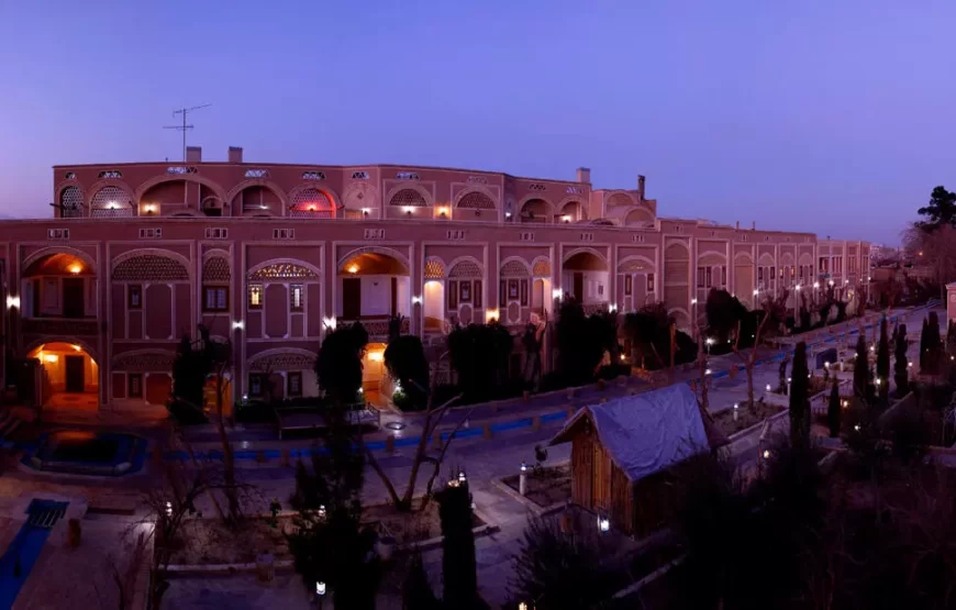 هتل باغ مشیرالممالک یزد