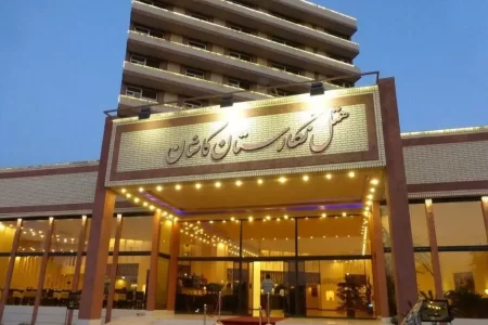 هتل نگارستان کاشان