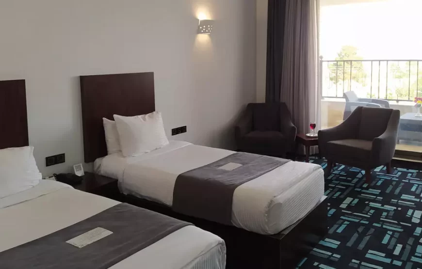 هتل نگارستان کاشان